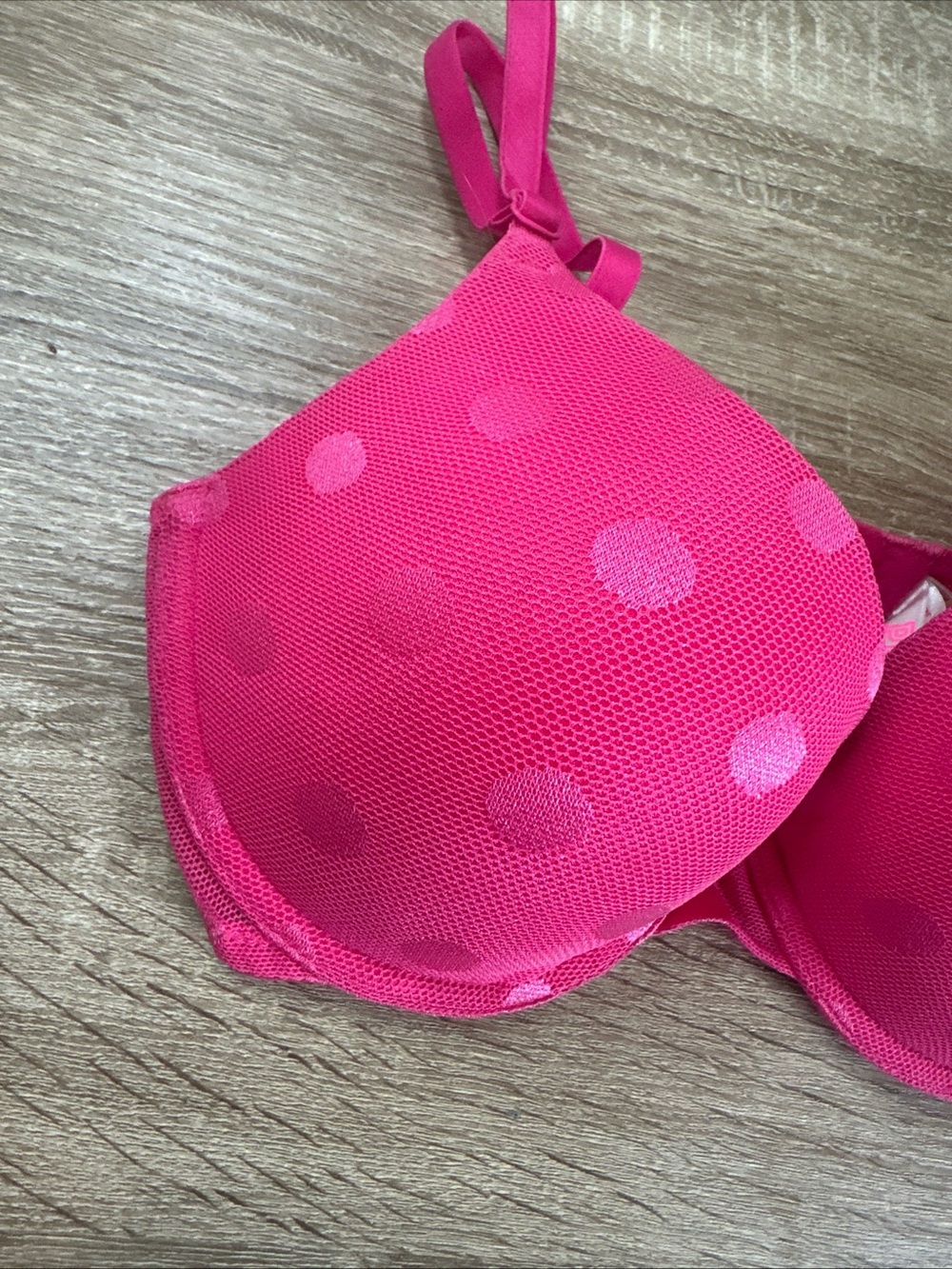 Nwt Pink By Victoria’s Secret Hot Pink Polkadot Bra, Size 34C Push-Up - Picture 2 of 9